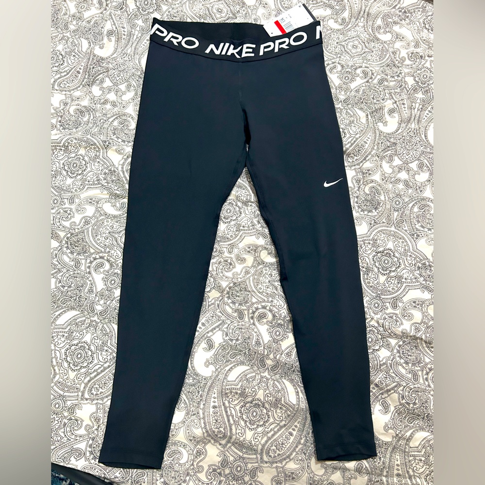 Nike pro, full length leggings. Size L.